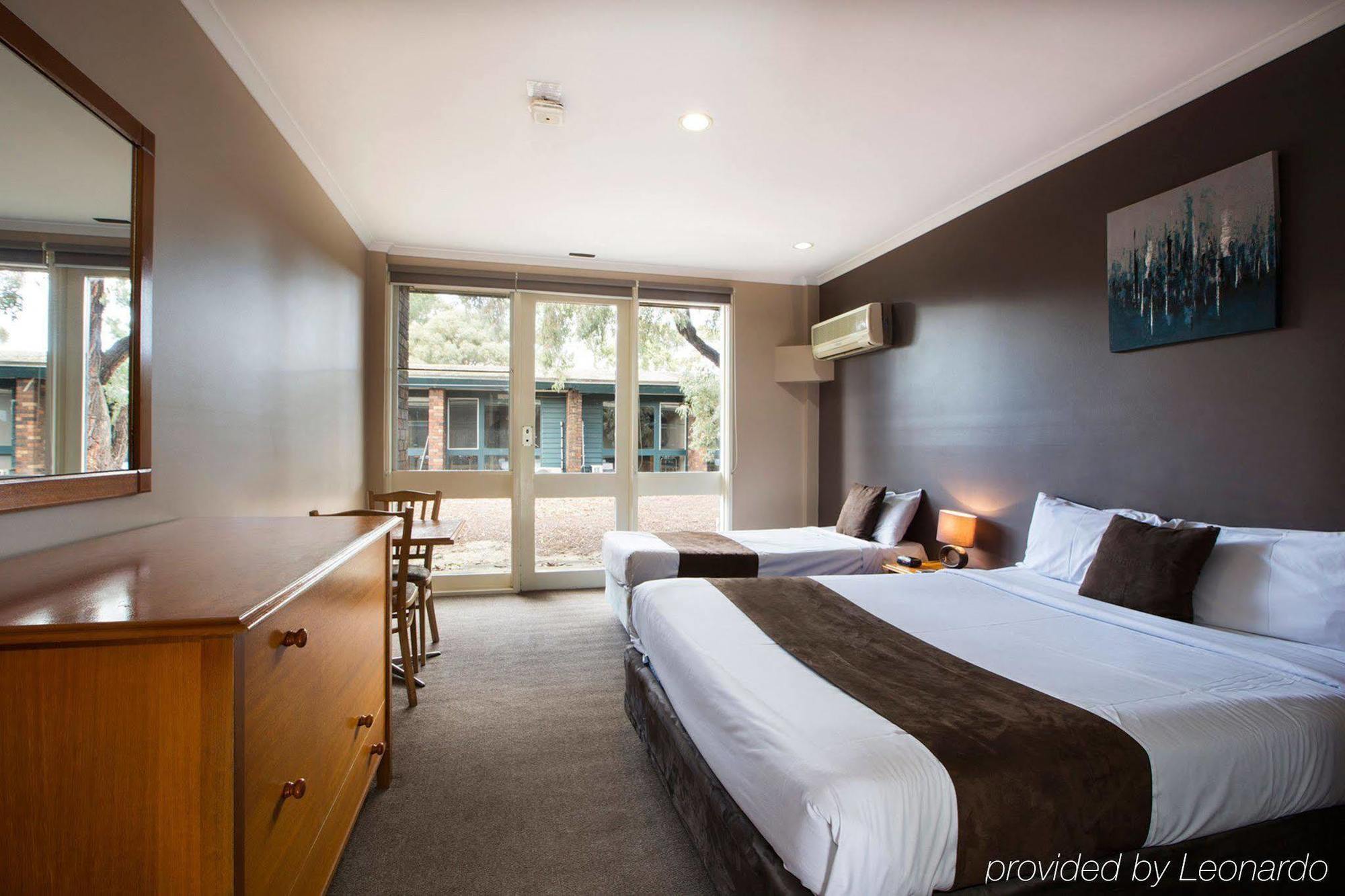 โรงแรมเบอร์วาล Nunawading ภายนอก รูปภาพ
